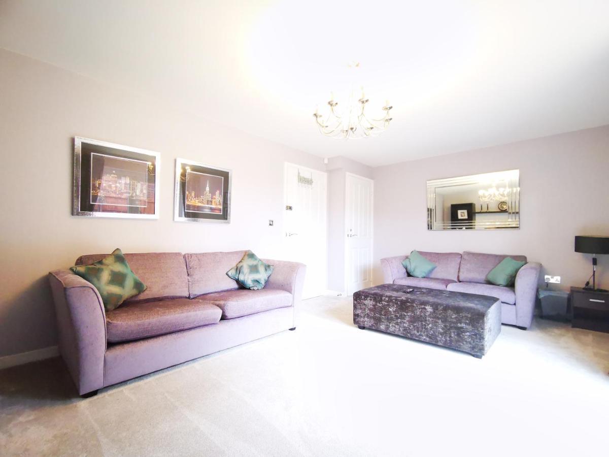 The Lawnswood - Central Manchester Holiday Home With Free Parking Bagian luar foto